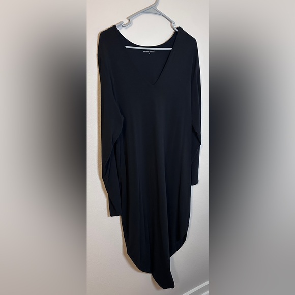 Universal Standard Iconic Long Sleeve V-Neck Geneva Dress Black small (14-16) - Picture 4 of 7